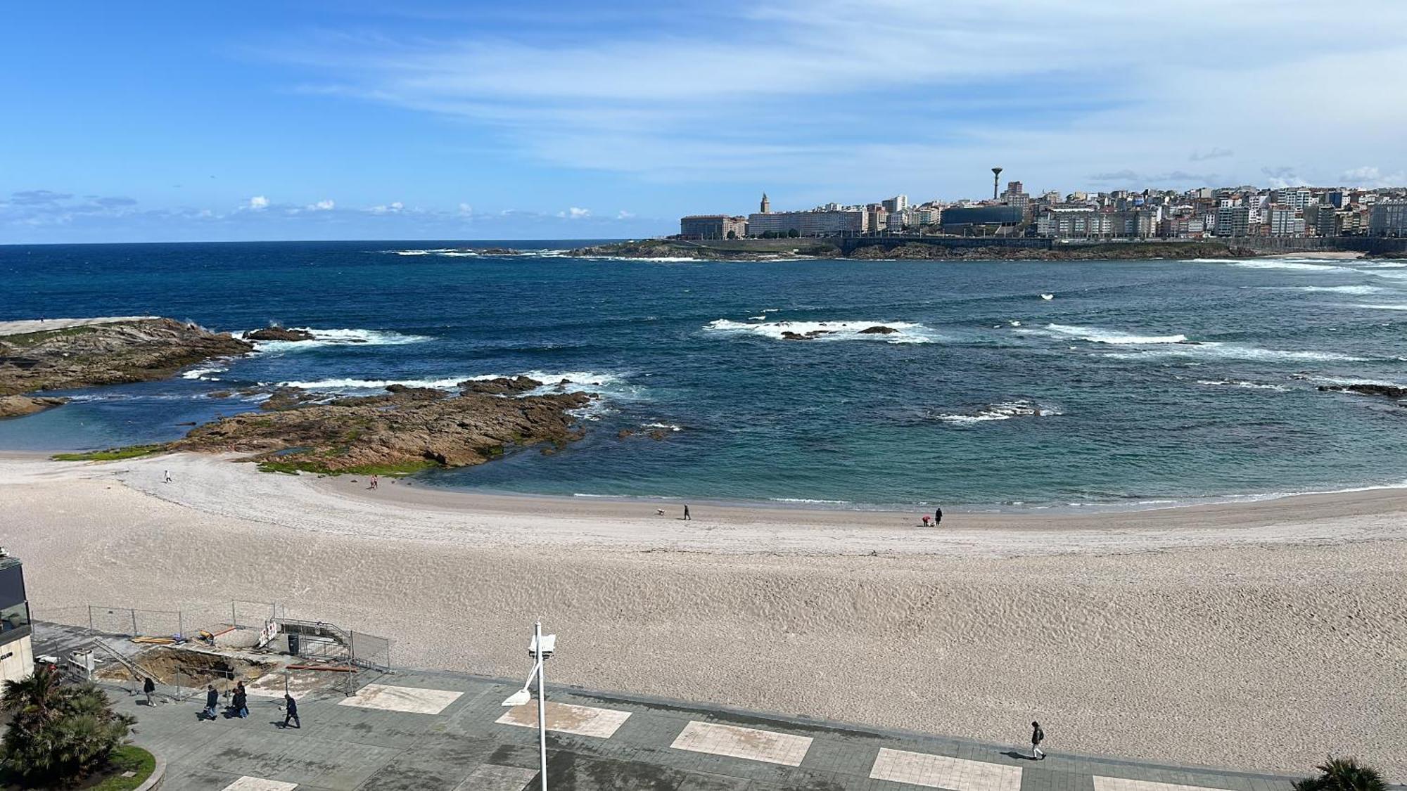 Piso Con Vistas A La Playa De Riazor Apartment A Coruna Luaran gambar