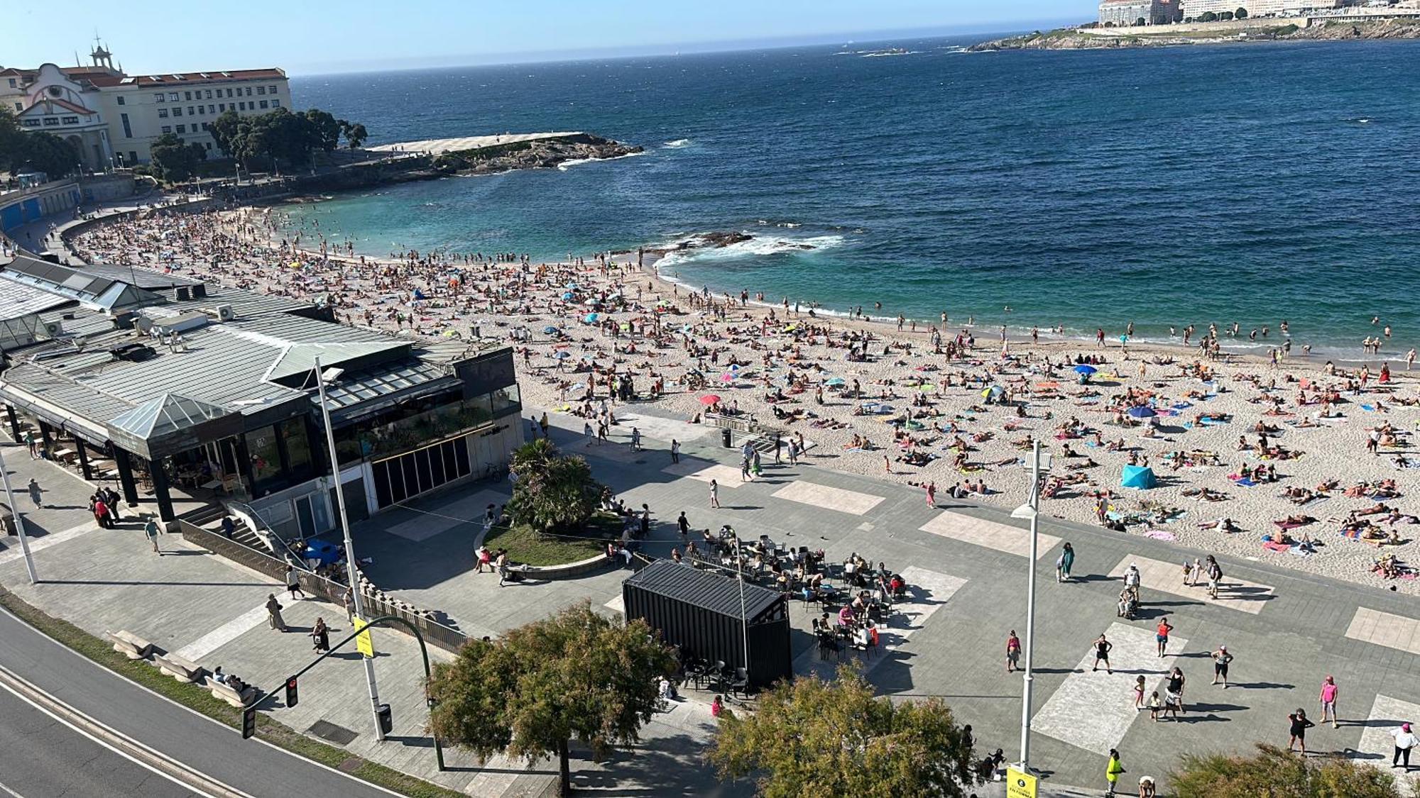 Piso Con Vistas A La Playa De Riazor Apartment A Coruna Luaran gambar